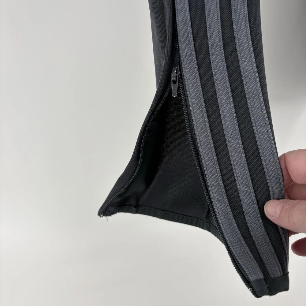 Adidas Climacool Men's Track Pants Med Black‎ Gray Stripes Zip Leg Pockets Logo